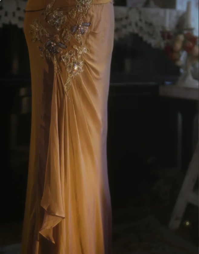 Elegant Ginger Yellow Mermaid V-neck Beaded Embroidered Satin Prom Dress Evening Dress cc5383