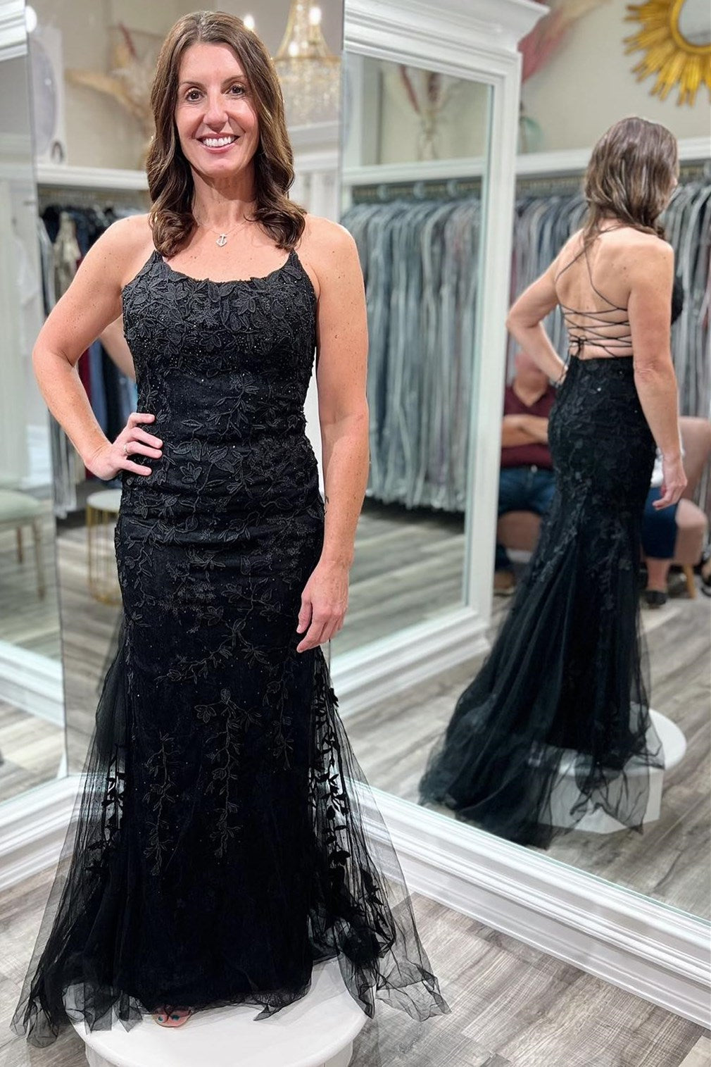 Red Floral Appliques Tulle Mermaid Long Formal Dress