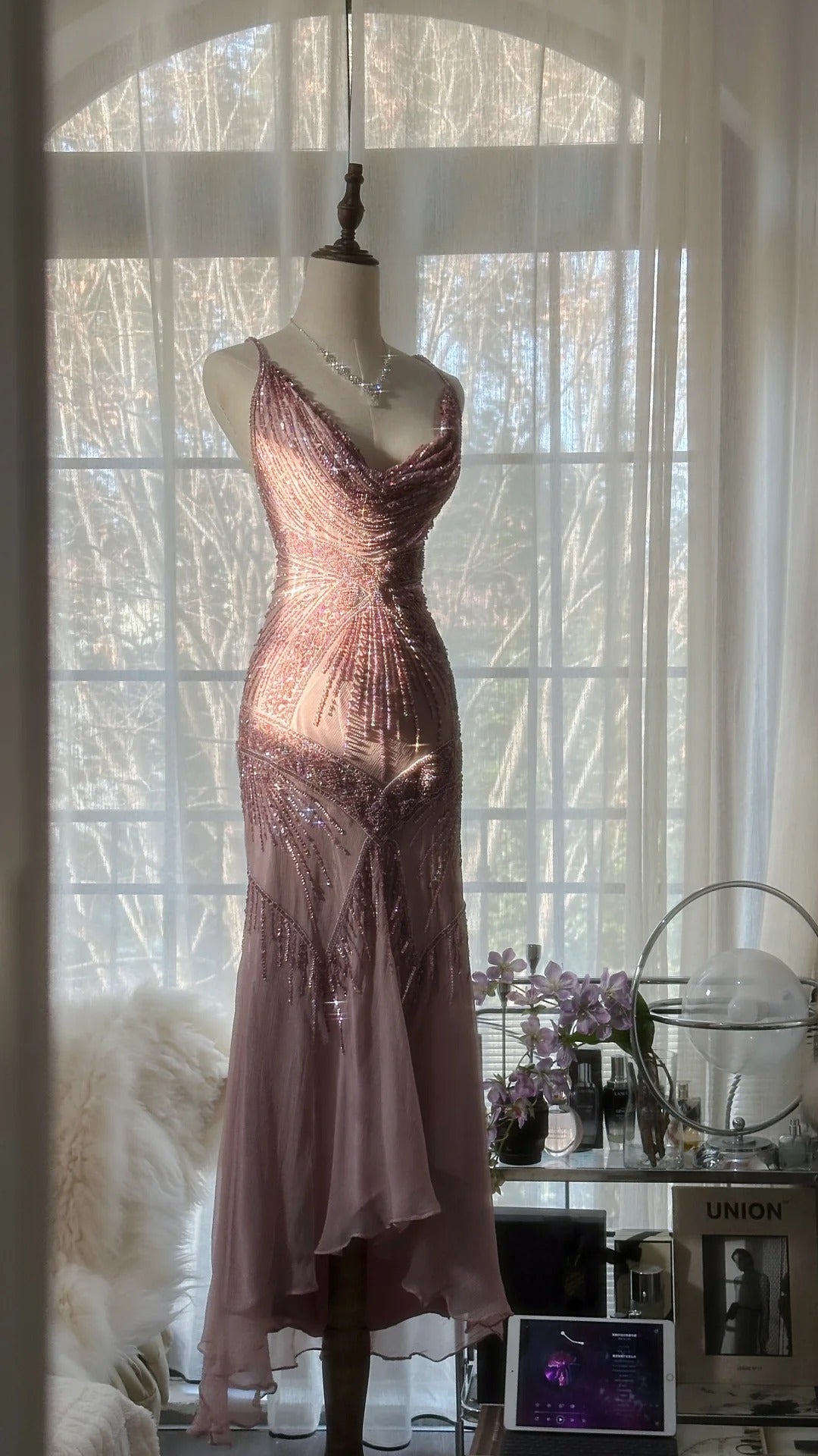 Pink Romantic Fashion Elegant Exquisite Beaded Spaghetti Strap Long Tulle Chiffon Ruffle Ball Gown Evening Gown Party Dress gh4059