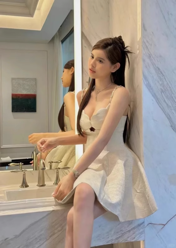 Fashion Beige Pearl Design A-line Spaghetti Strap Party Dress Homecoming Dress HZ1024