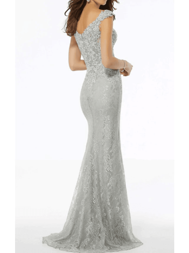 Mermaid / Trumpet Mother of the Bride Dress Elegant V Neck Floor Length Lace Sleeveless with Lace Appliques - RongMoon