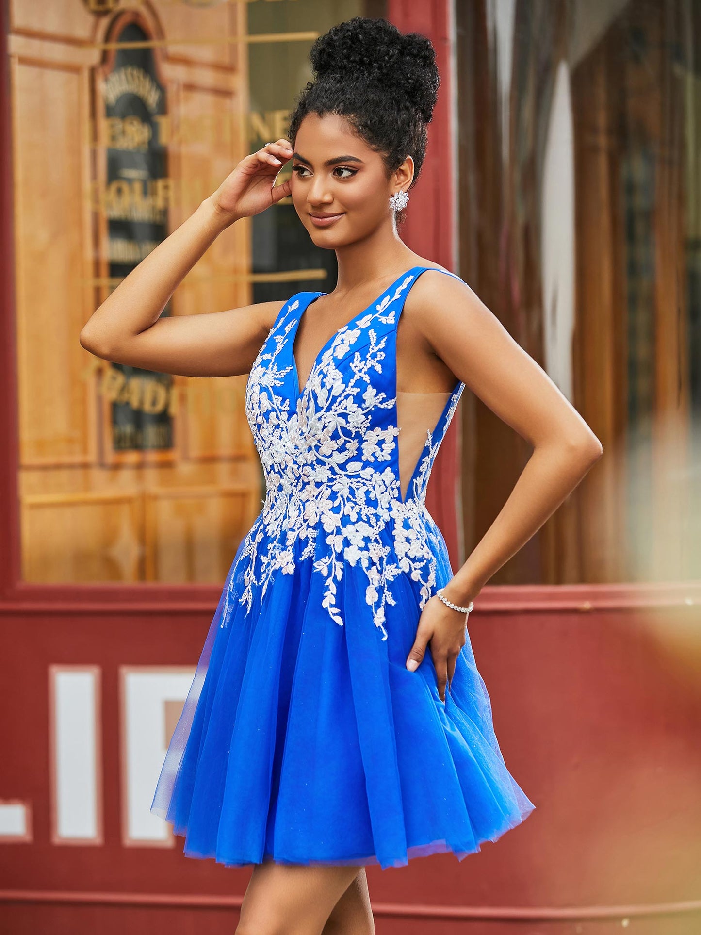 A Line Sleeveless Lace Tulle HOCO Dress Royal Blue