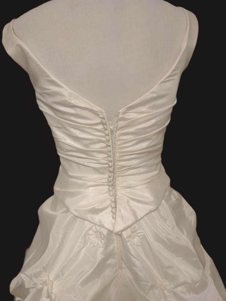 Alexander Vintage Romantic Taffeta Ivory Wedding Gown