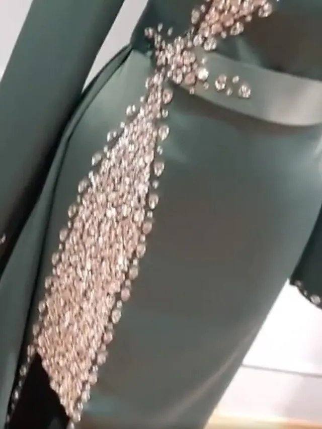 Sheath / Column Glittering Elegant Engagement Formal Evening Dress Jewel Neck Long Sleeve Sweep / Brush Train Charmeuse with Beading Sequin - RongMoon