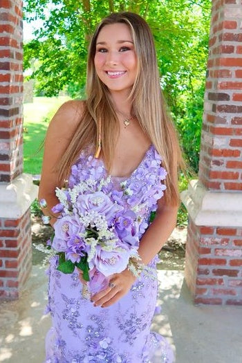 Stunning V-Neck Spaghetti Straps Appliques Mermaid Prom Dress Purple