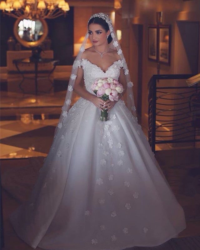 Stunning Lace Flowers V-neck Off The Shoulder Wedding Dresses For Bride