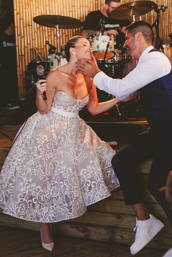 Sweetheart Aline Wedding Dress Sleeveless Lace Dress