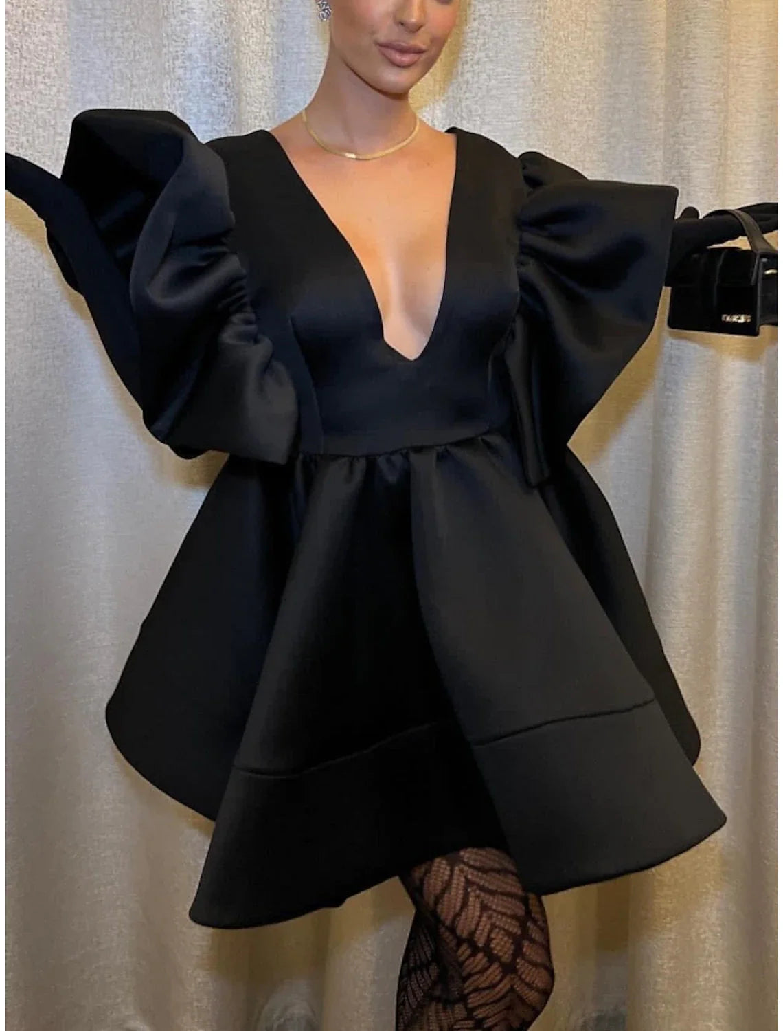 A-Line Homecoming Dresses Vintage Dress Homecoming Short / Mini Short Sleeve V Neck Satin with Bow(s) Pleats Ruched