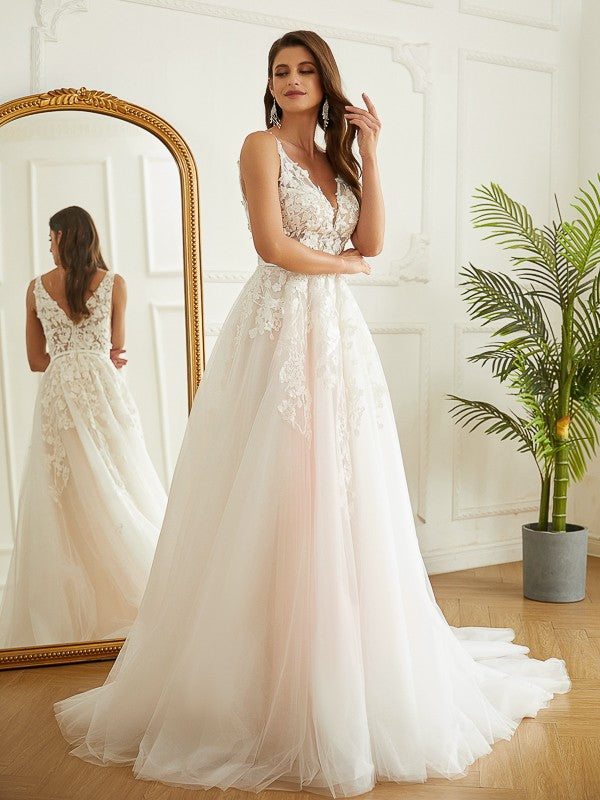 Aimishang A-Line/Princess Tulle Applique V-neck Sleeveless Chapel Train Wedding Dresses