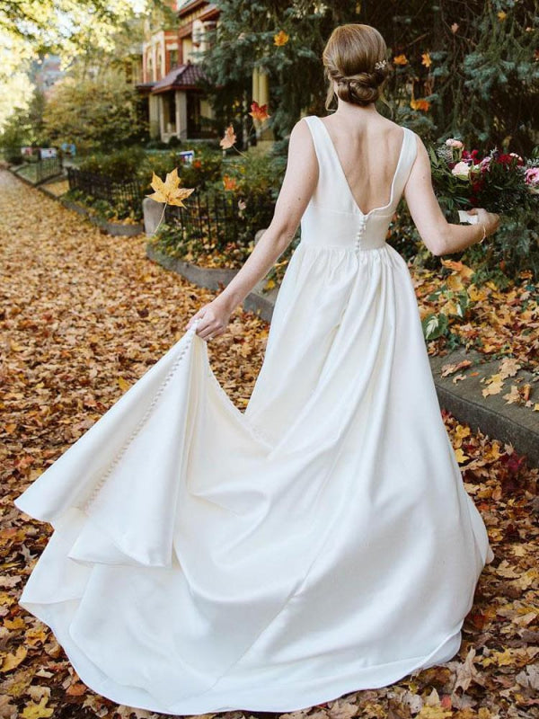 Ivory A-Line Wedding Dresses With Train Sleeveless Pockets V-Neck Backless Satin Fabric Long Bridal Gowns
