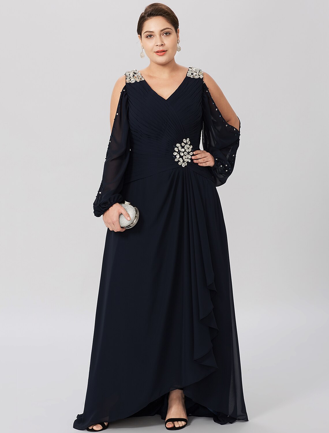 Aimishang Sheath / Column Mother of the Bride Dress Plus Size Elegant High Low V Neck Asymmetrical Chiffon Stretch Satin Long Sleeve with Criss Cross Crystals