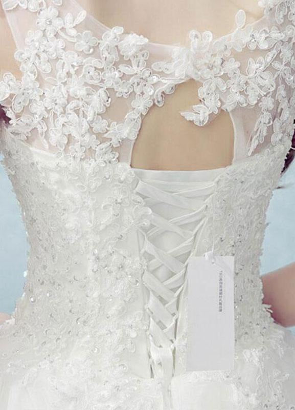 Lace Wedding Dress Scoop Neck Sleeveless Satin Bridal Dress With Beads