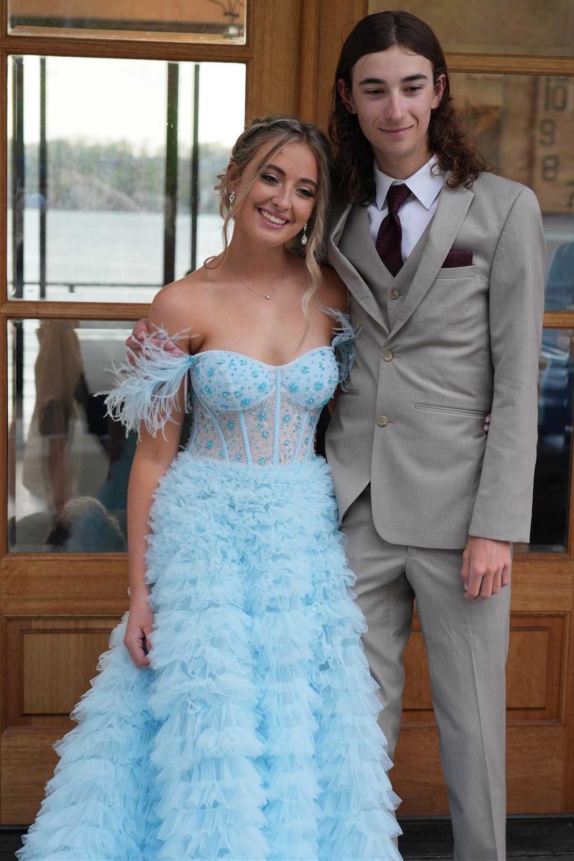 A-Line Sweet Pink Off-the-Shoulder Bustier Feather Prom Gown