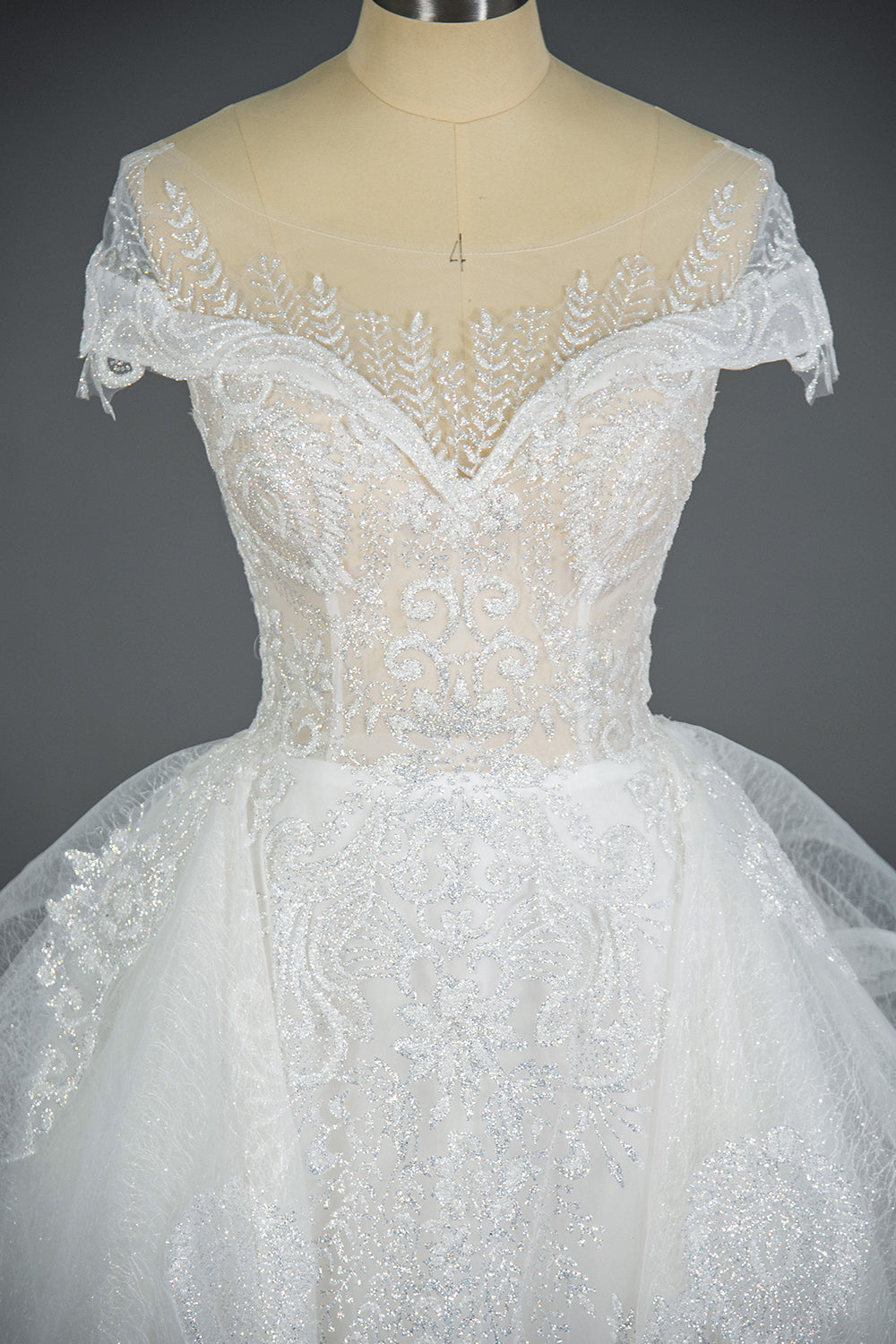 Luxury Sequins Appliques Ball Gown Wedding Dress With Tulle Ruffles