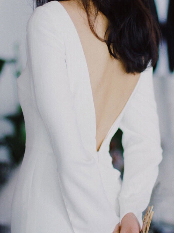 White Simple Wedding Dress Satin V-Neck Long Sleeves Buttons Mermaid Bridal Gowns