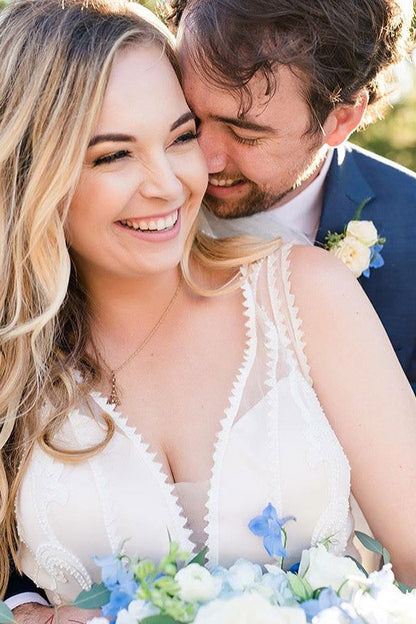 Long Mermaid V-Neck Ivory Wedding Dress with Train