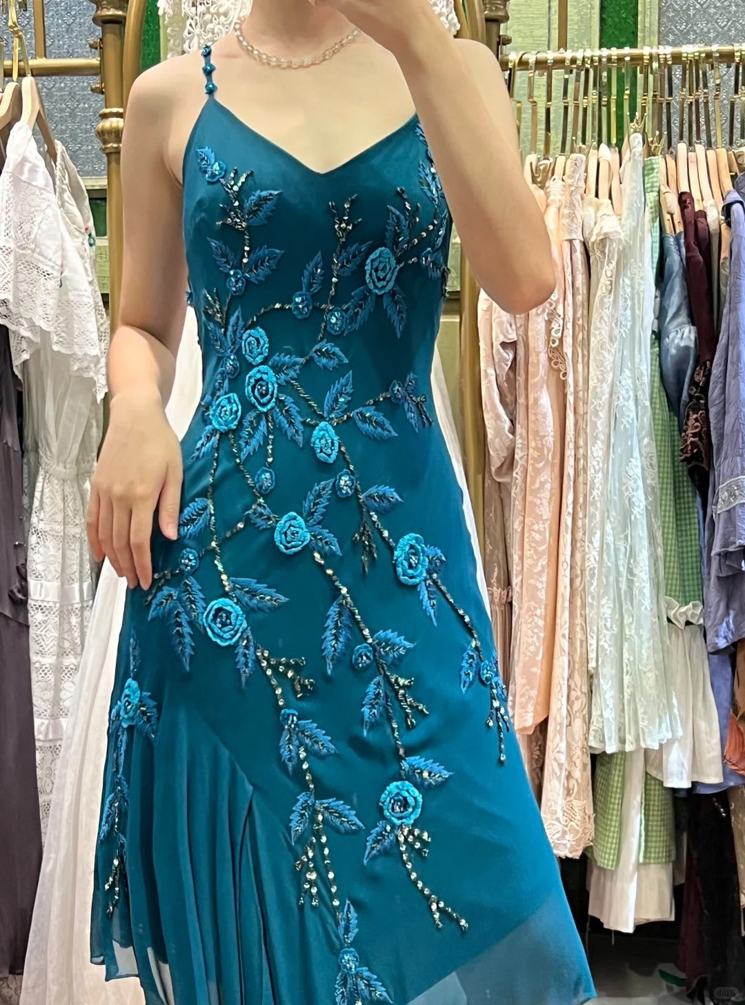 Retro Elegant Peacock Blue Irregular Deep V Halter Embroidered Chiffon Prom Dress Evening Dress cc5295