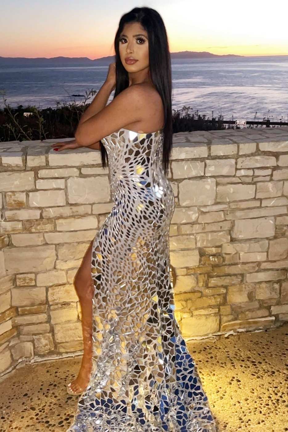 Red Cut Glass Mirror One-Shoulder Prom Dress with Slit