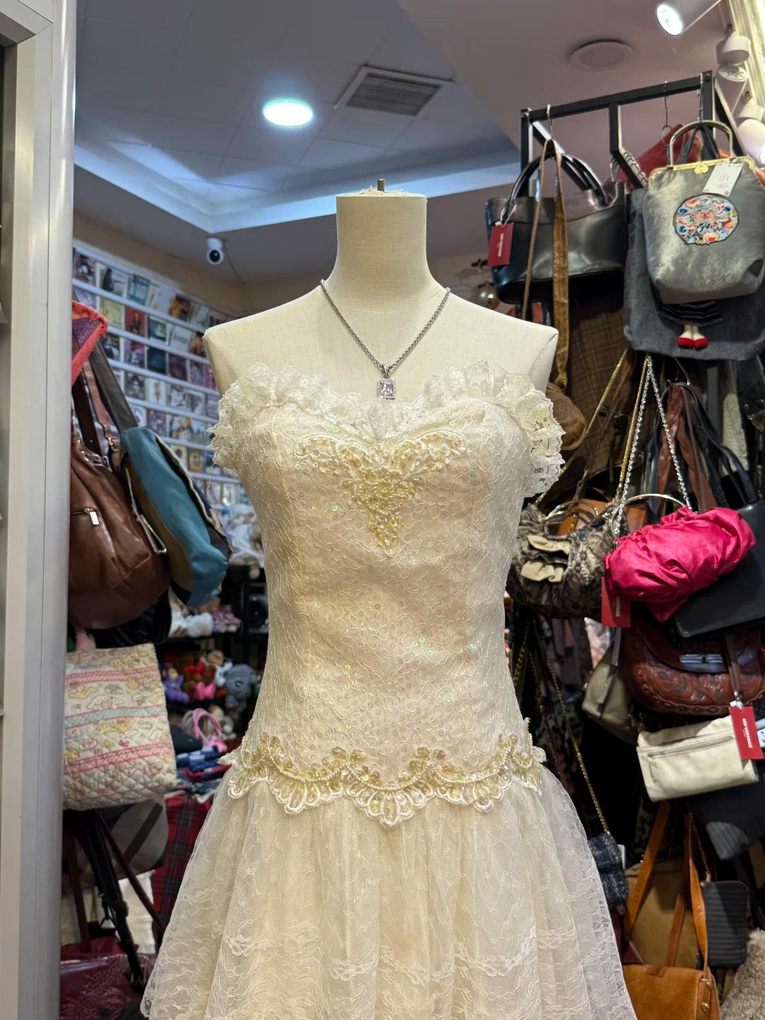 Sweet Ivory Heart-Shaped Neckline Embroidered Layered Lace Prom Dress Evening Dress cc5310