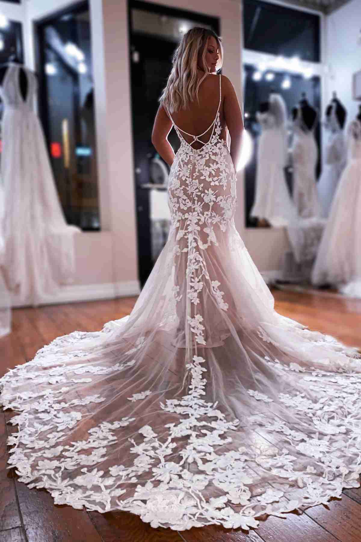 Boho Lace Appliques Spaghetti Straps Backless Mermaid Wedding Dress