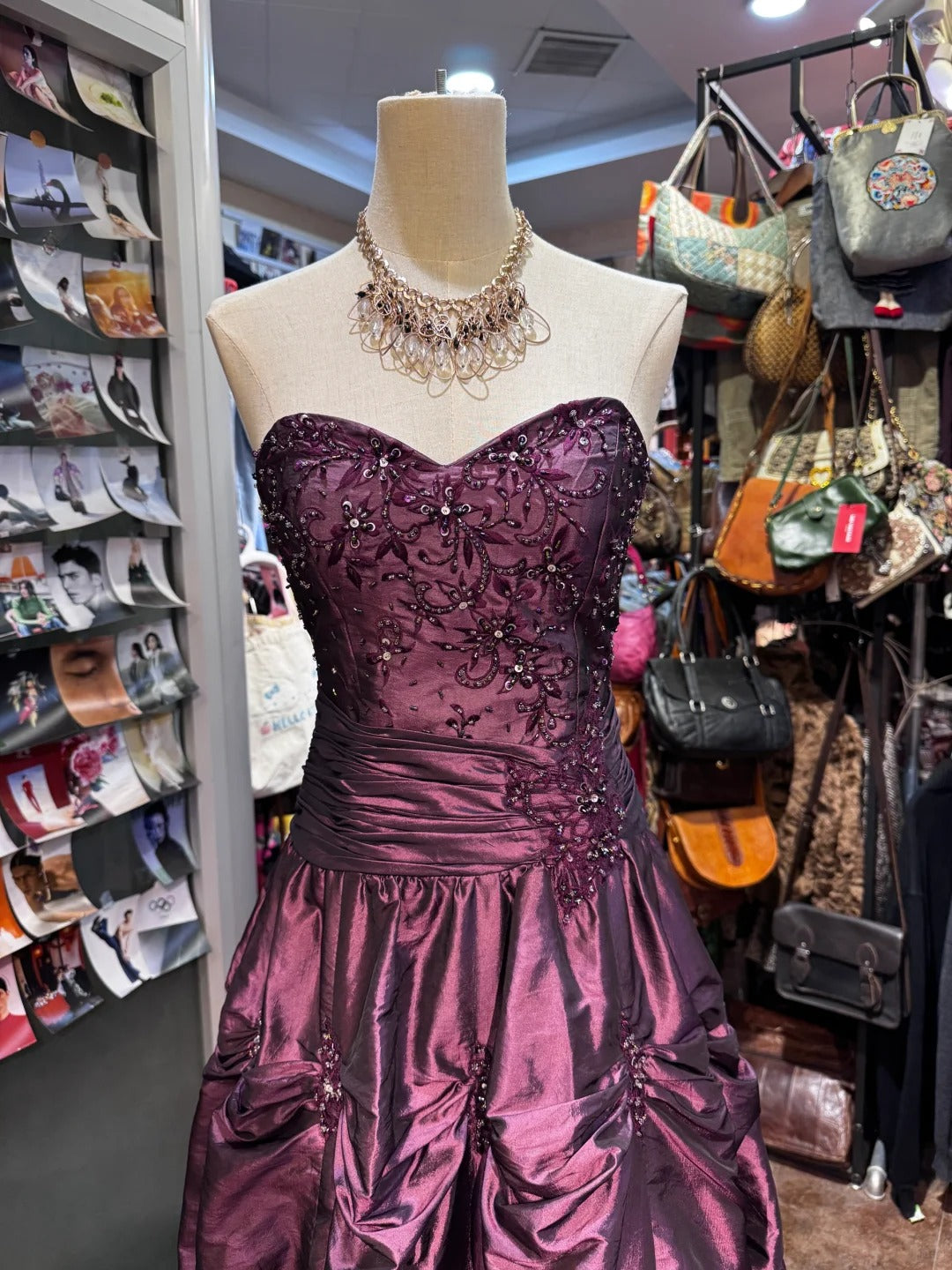 Vintage Luxury Sweetheart Neckline Embroidered Layered Pleated Satin Long Prom Dress Evening Dress cc5315