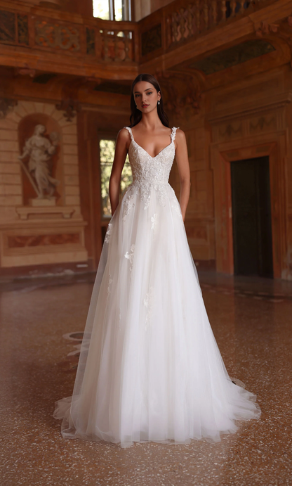 Lace chiffon chicken heart collar A-line lace decal wedding dresses