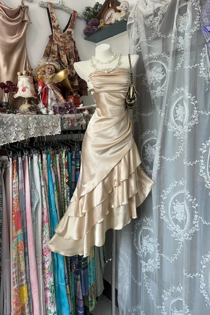 Girlhomeshops-Champagne Short Ruffle Satin Homecoming Dress Birthday Dress gh5246