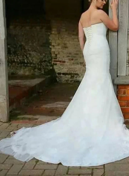 Tulle Lace Appliques Lace-Up Sleeveless Sweetheart Long Wedding Gowns