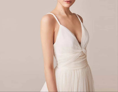 Sexy Spaghetti Straps Tulle Wedding Dress Vestido Sleeveless V-neck Backless Bride Dresses Robe De Mariage