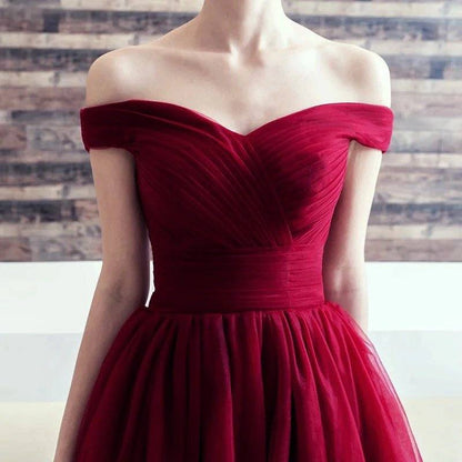 Burgundy Tulle V-neck Off The Shoulder Bridesmaid Dresses Knee Length - RongMoon
