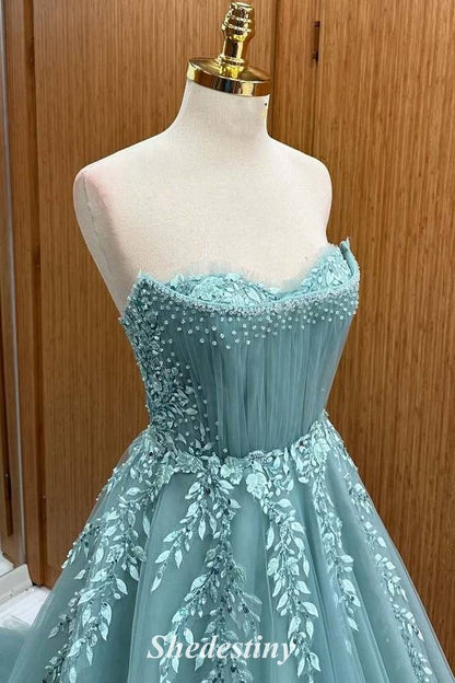 Charming A-Line Mist Strapless Prom Dress with Leaf Applique