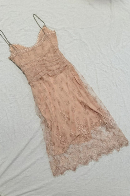 girlhomeshops-Nude Pink Lace Spaghetti Straps Midi Dress with Beading Detail gh6313