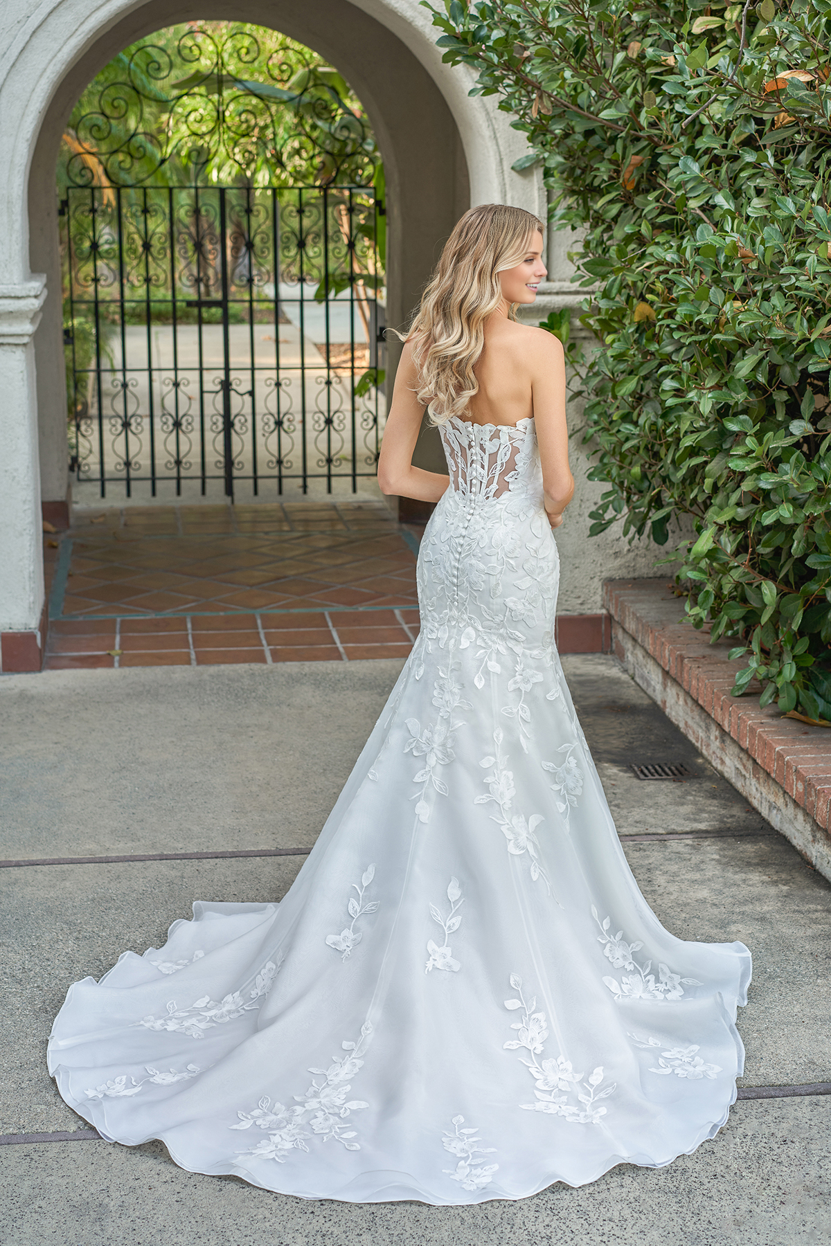 Off shoulder collar sleeveless strapless lace floral backless and floor length wedding dress
