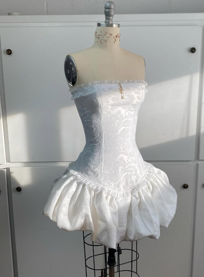 Vintage White Strapless A-line Lace Lace-up Short Party Dresses Homecoming Dress HZ1024