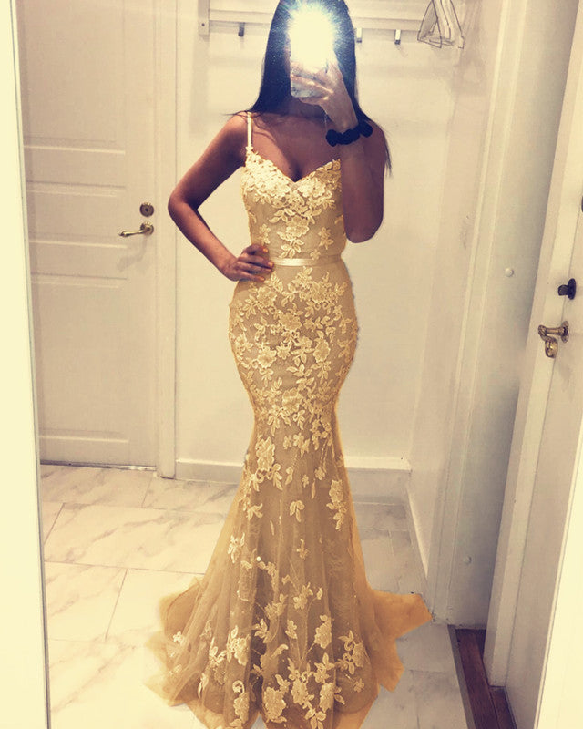 Lace Appliques Tulle V Neck Mermaid Prom Dresses