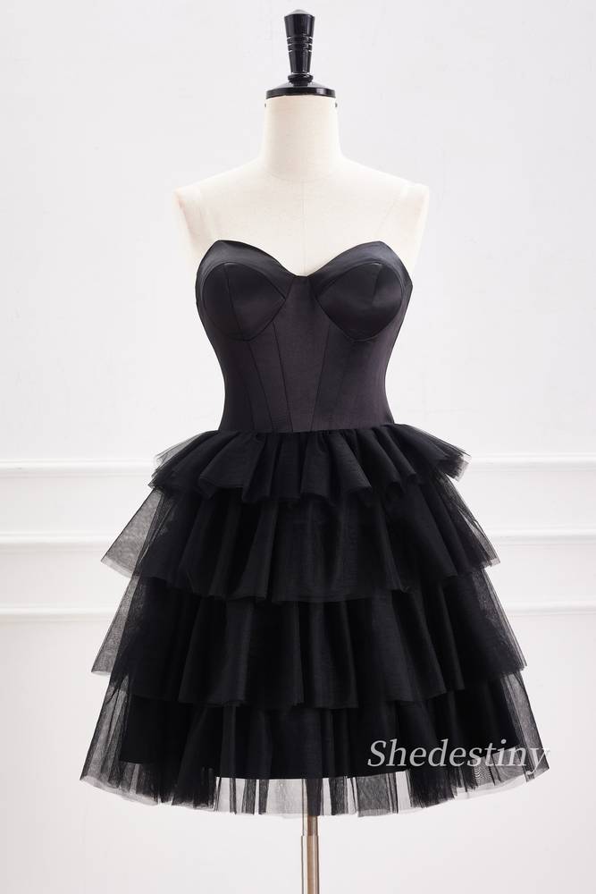 Black Strapless A-Line Tulle Homecoming Dress