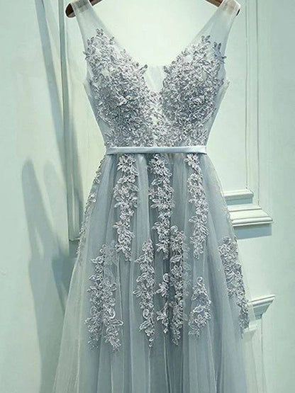 A-Line/Princess Sleeveless V-neck Tulle Applique Floor-Length Dresses - RongMoon