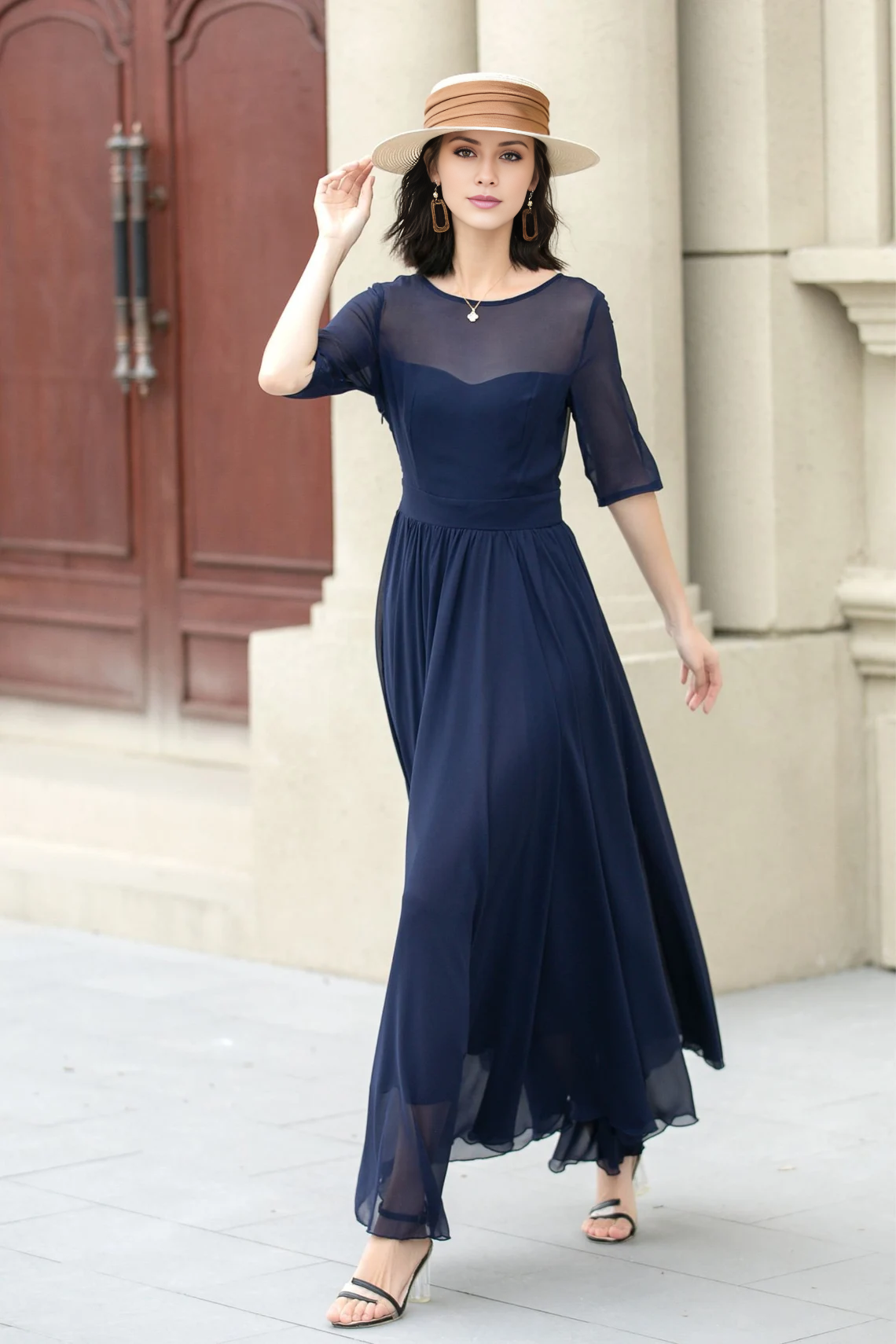 Jimiss Ship Neck Short Sleeve Chiffon Horn Long Prom Dress