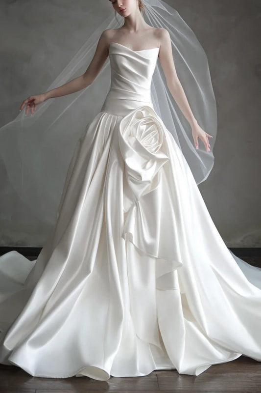 Bridal Favorite! Elegant Satin Strapless Wedding Dress 3D Flower Train Gown gh7010