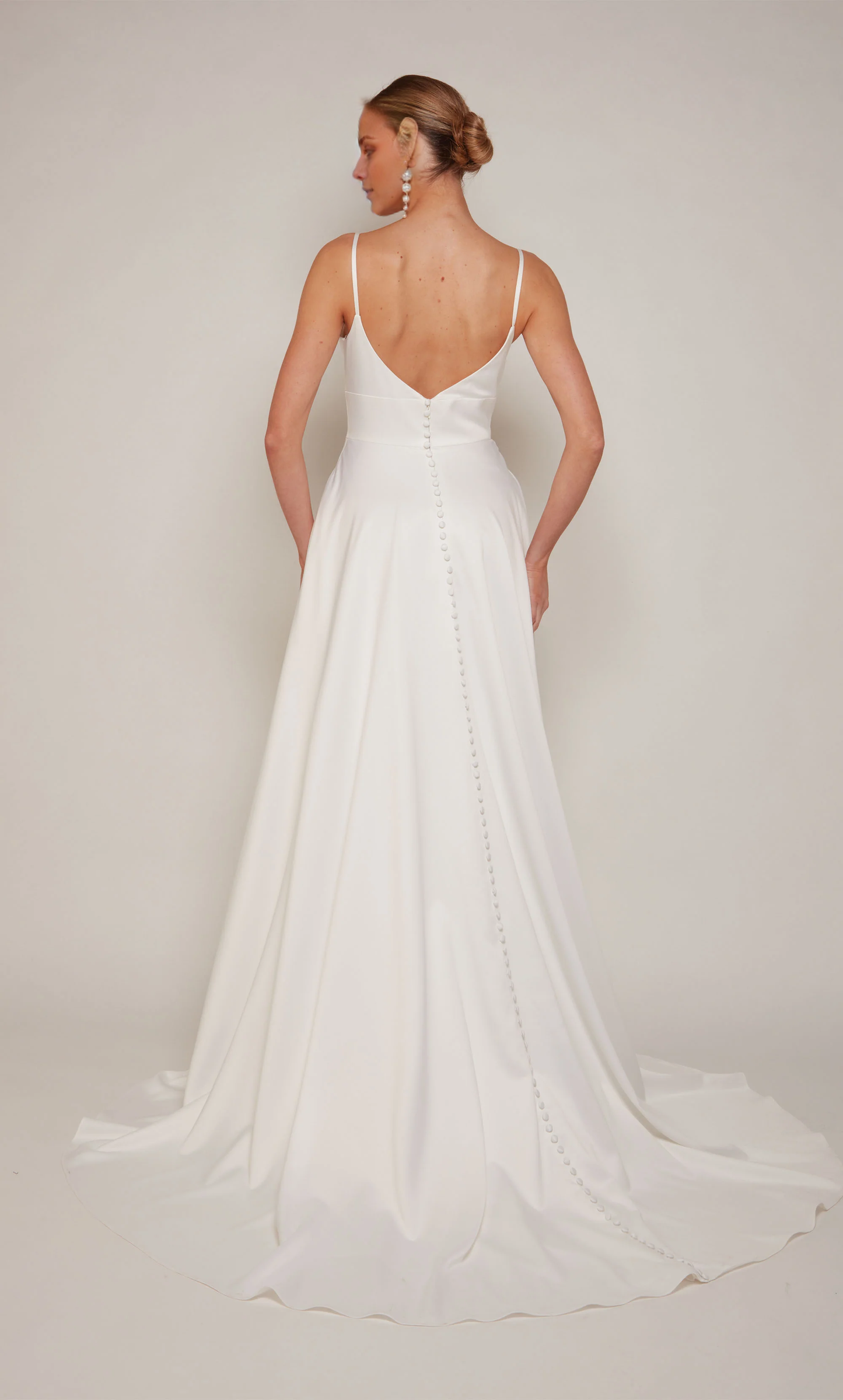 Perfect satin chicken neckline A-line slit satin button wedding dress