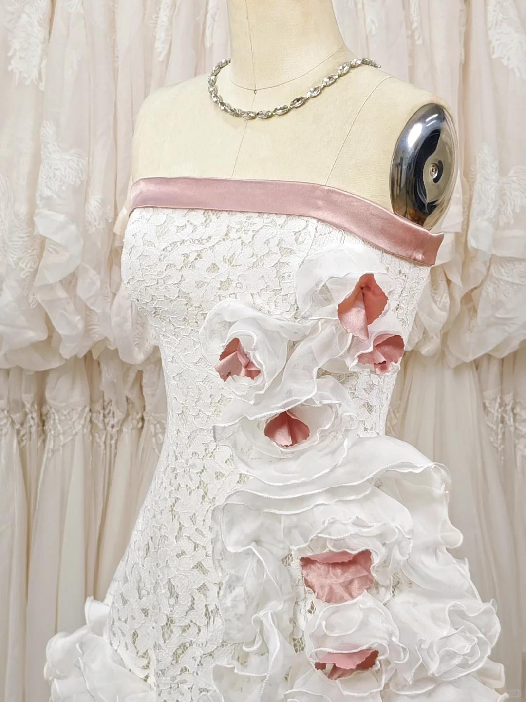 Vintage 3D Flowers Applique Strapless Design A-Line Short Homecoming Dress Party Dress HZ1024