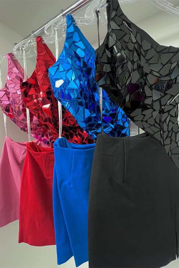 Red Cut Glass Mirror One-Shoulder Cutout Short Party Dress