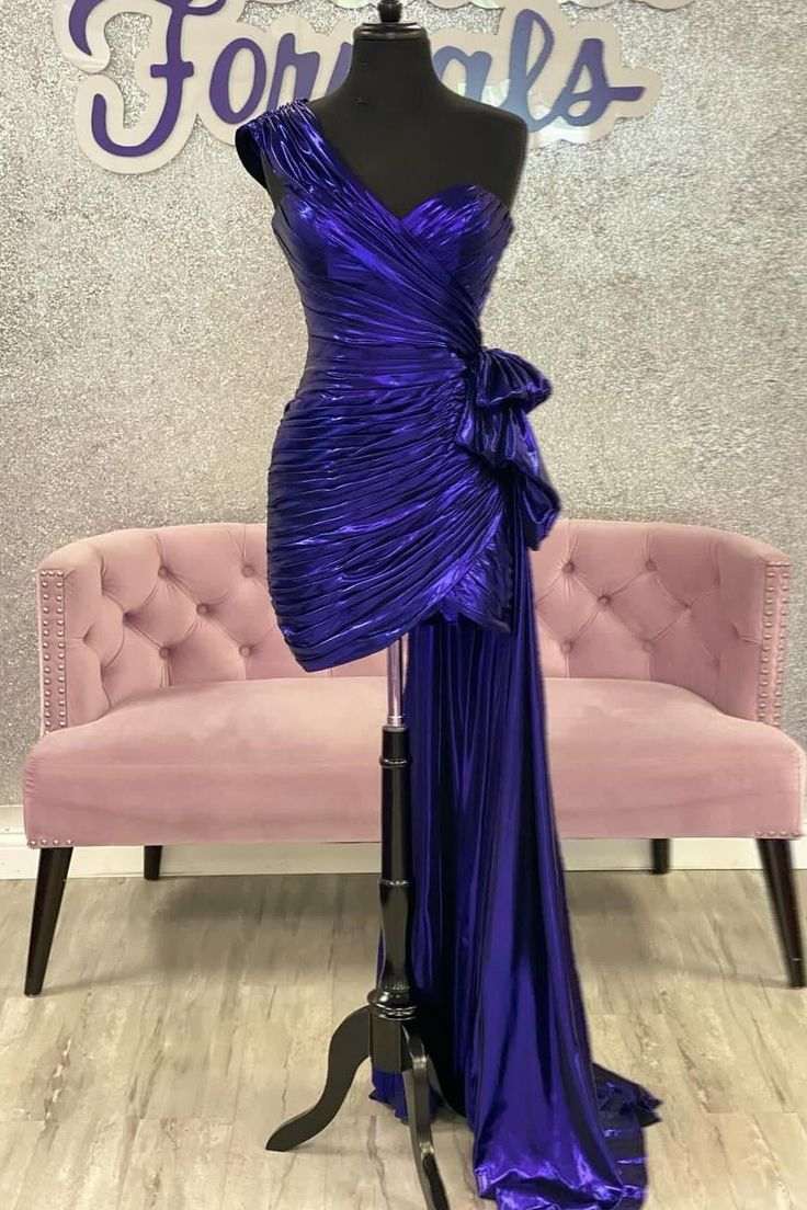 Metallic Green One-Shoulder Ruched Homecoming Dress