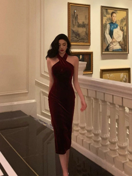 Sexy Sheath Halter Burgundy Velvet Sleeveless Prom Dresses Party Dress Summer Birthday Outfits Birthday Dresses W808