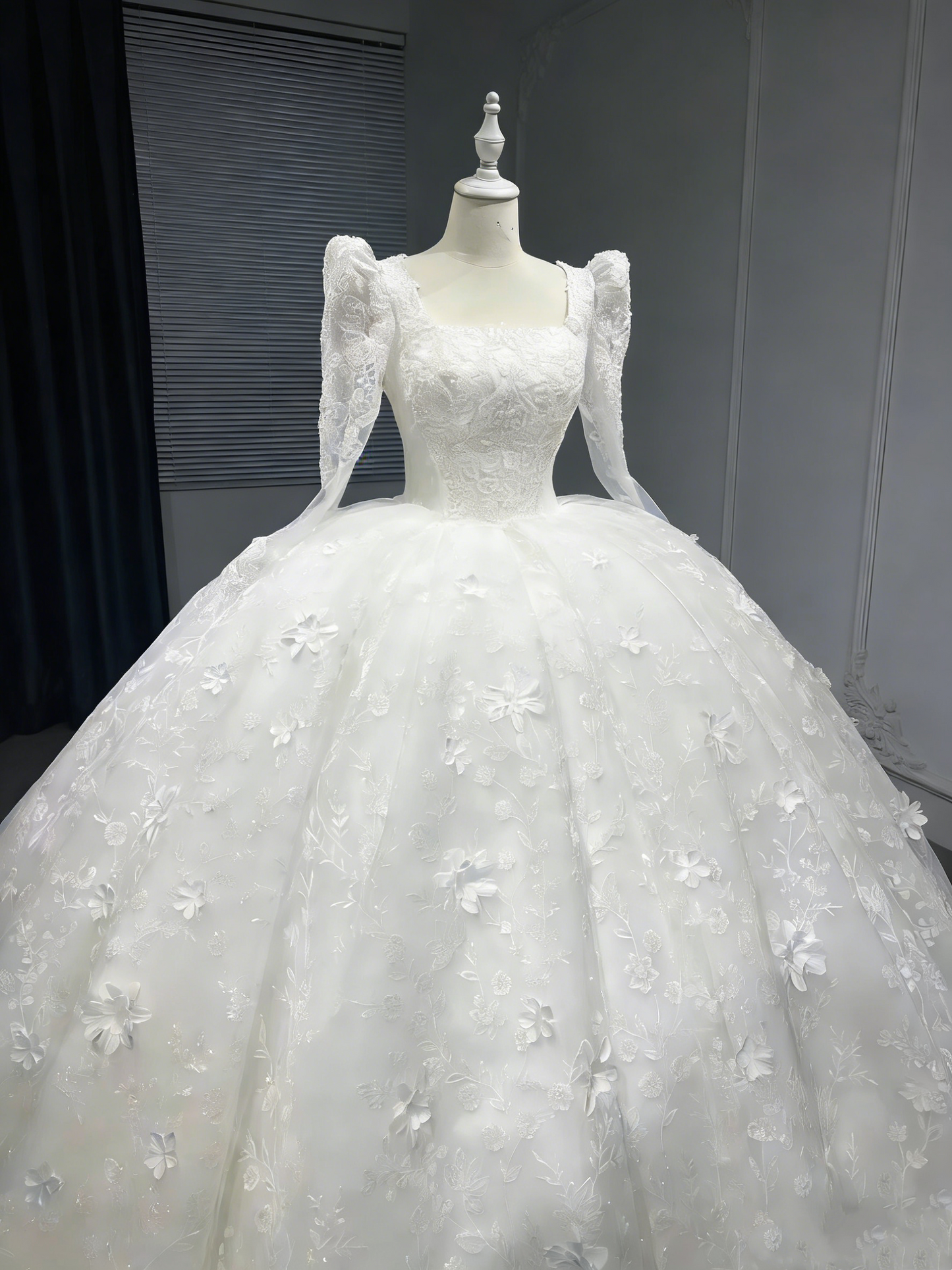 White Royal Style Puff Sleeve Ball Gown - Heavy Lace Embroidery Church Wedding Dress gh6968