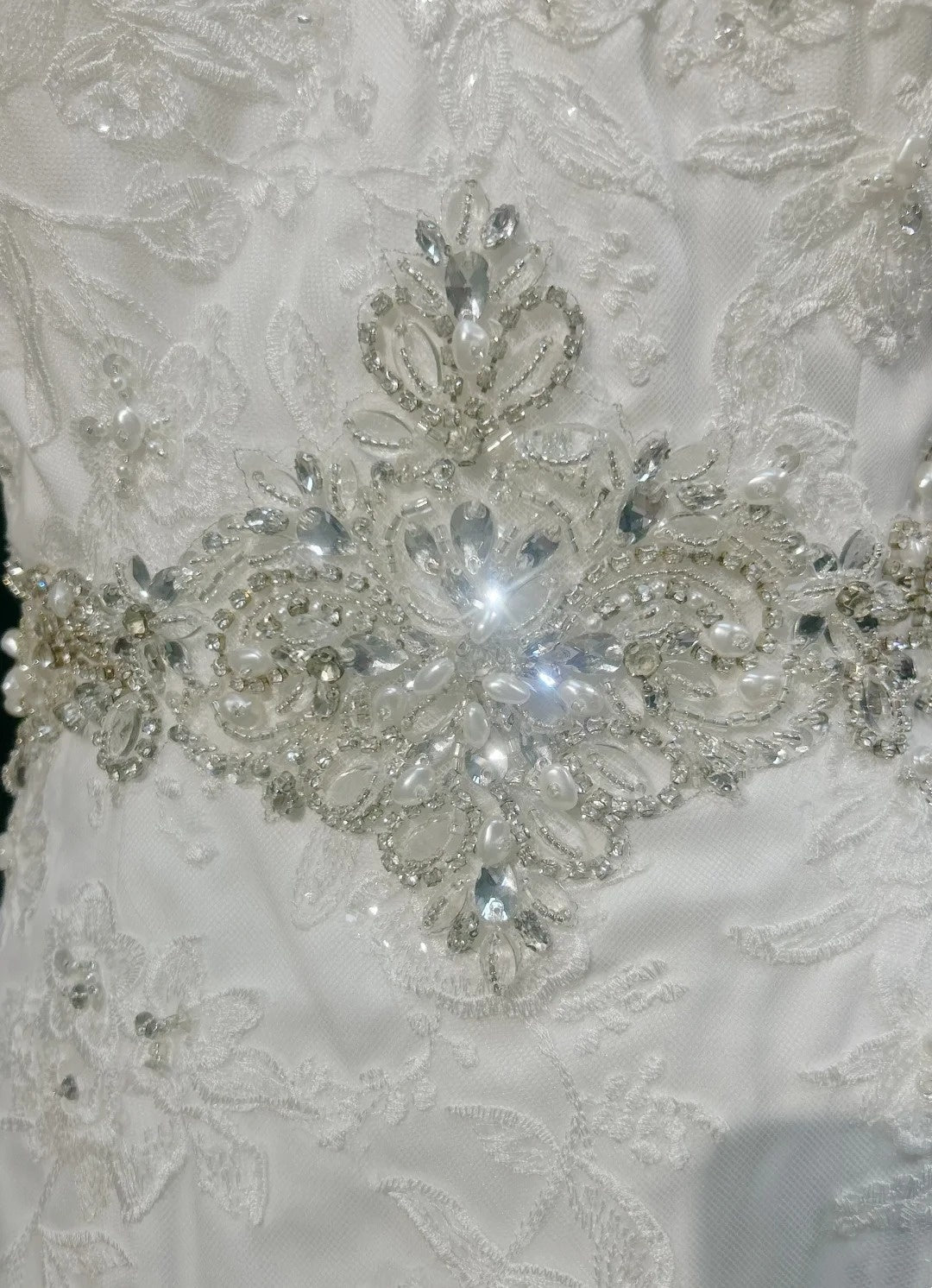 girlhomeshops-White, Exquisitely Beaded, Gorgeous Long Wedding Dress Tulle gh6242