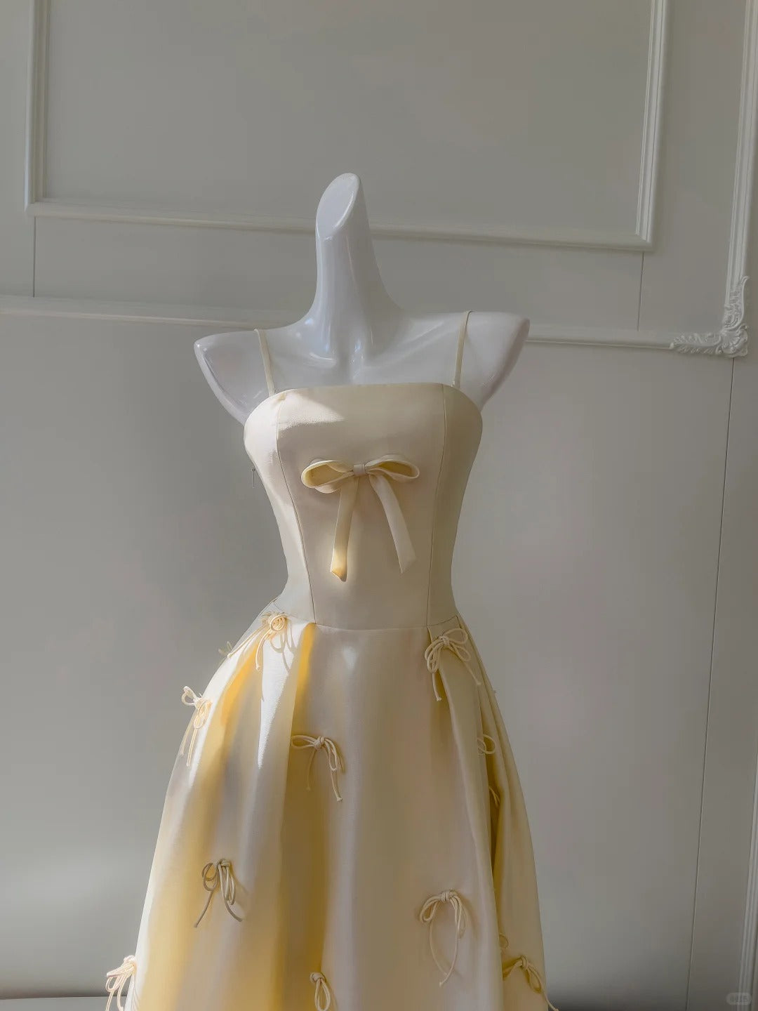 Sweet Light Yellow A-line Spaghetti Strap Bow Satin Long Prom Dress Evening Dress Bridesmaid Dress cc5279