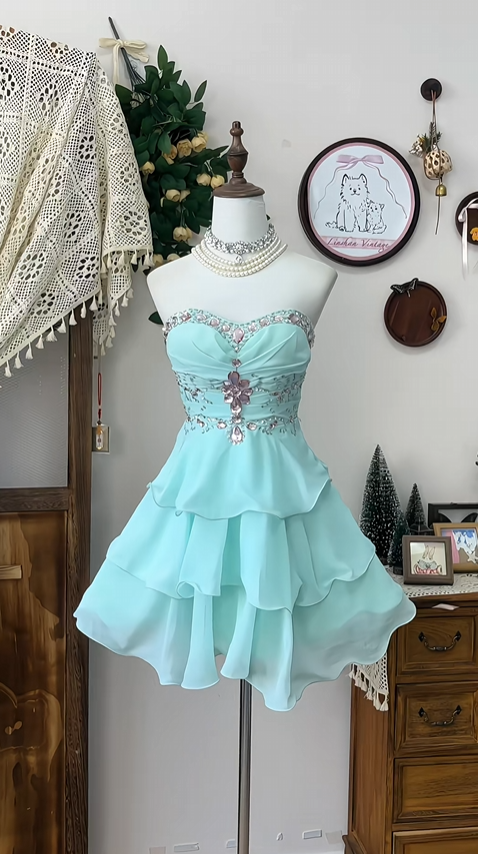 Vintage Sweetheart Beaded Design A-line Elegant Chiffon Strapless Homecoming Dress Party Dress HZ1024