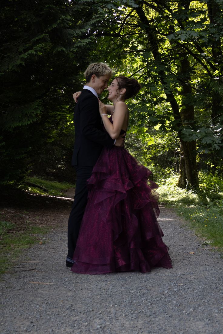Vintage Burgundy Spaghetti Strap A-Line Multi-Layer Sequin Tulle Long Prom Dress Evening Dress cc5646