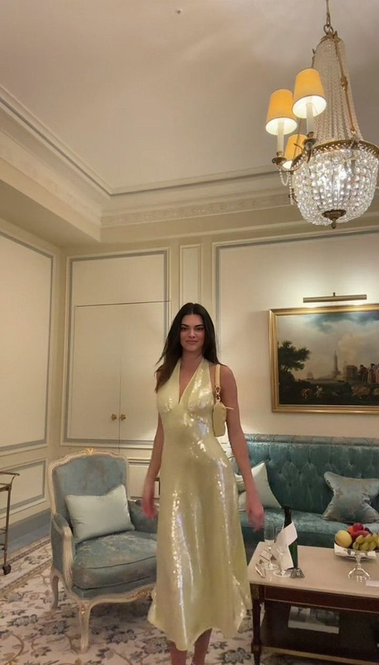 Sexy V Neck Yellow Sequins Party Dress A Line Prom Evening Dress cc1806